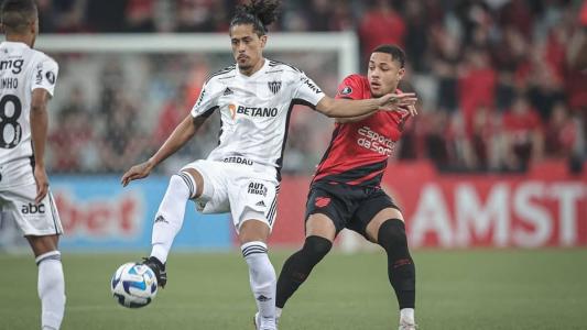Vitor Roque fez o primeiro gol do Furacão nesta noite