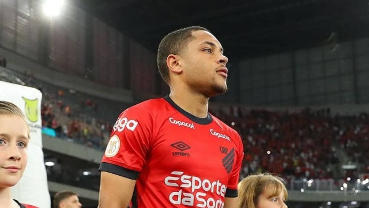 Veja como será a apresentação de Vitor Roque no Barcelona
