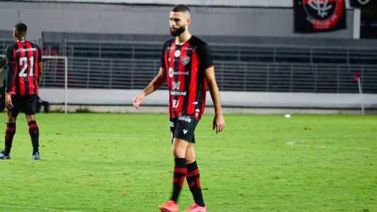 Vitória acabou goleado pelo CRB na noite de domingo, pela Série B