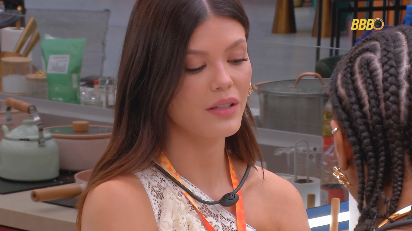 BBB 25: Vitória diz que pediu resposta sobre Camilla e toma atitude no jogo