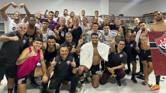 Vitória celebrou virtual acesso à Série A