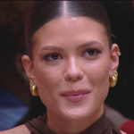 Tadeu Schmidt não perdoa Vitória Strada ao pregar peça no Paredão do BBB 25