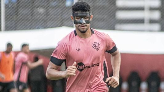 Vitória e Ceará se enfrentam na Série B