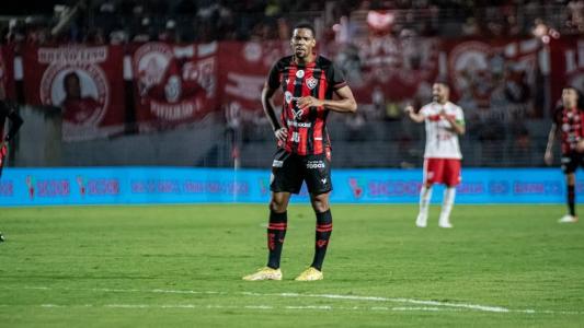 Vitória é o líder da Série B