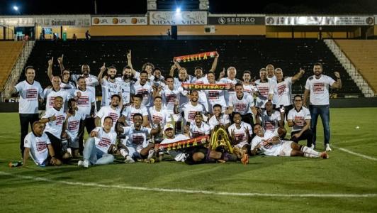 Vitória foi campeão após empate entre Guarani e Criciúma