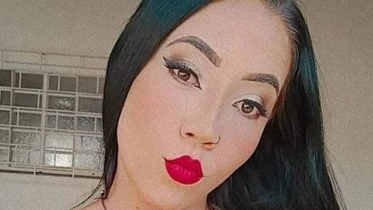 Jovem é morta a facadas em rua no interior de Minas; ex-companheiro é o principal suspeito