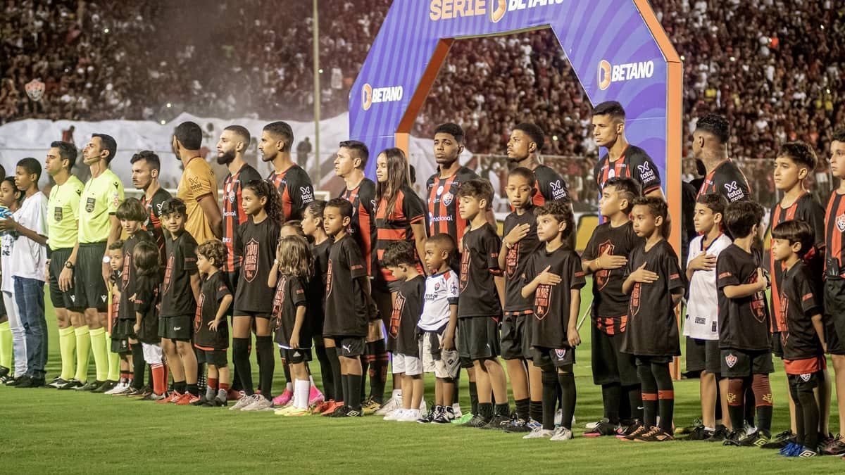 Vitória x Ceará: equipes escaladas para o jogo pela Série B