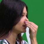 Tadeu Schmidt 'engana' Vitória Strada durante anúncio importante e pede desculpas à atriz