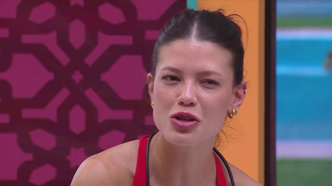 Vitória 'some' no BBB 25, preocupa brothers e é punida por descumprimento de regra