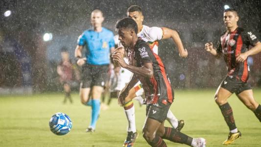 Vitória venceu o Sampaio Corrêa no Barradão, nesta quarta (28), por 2 a 1