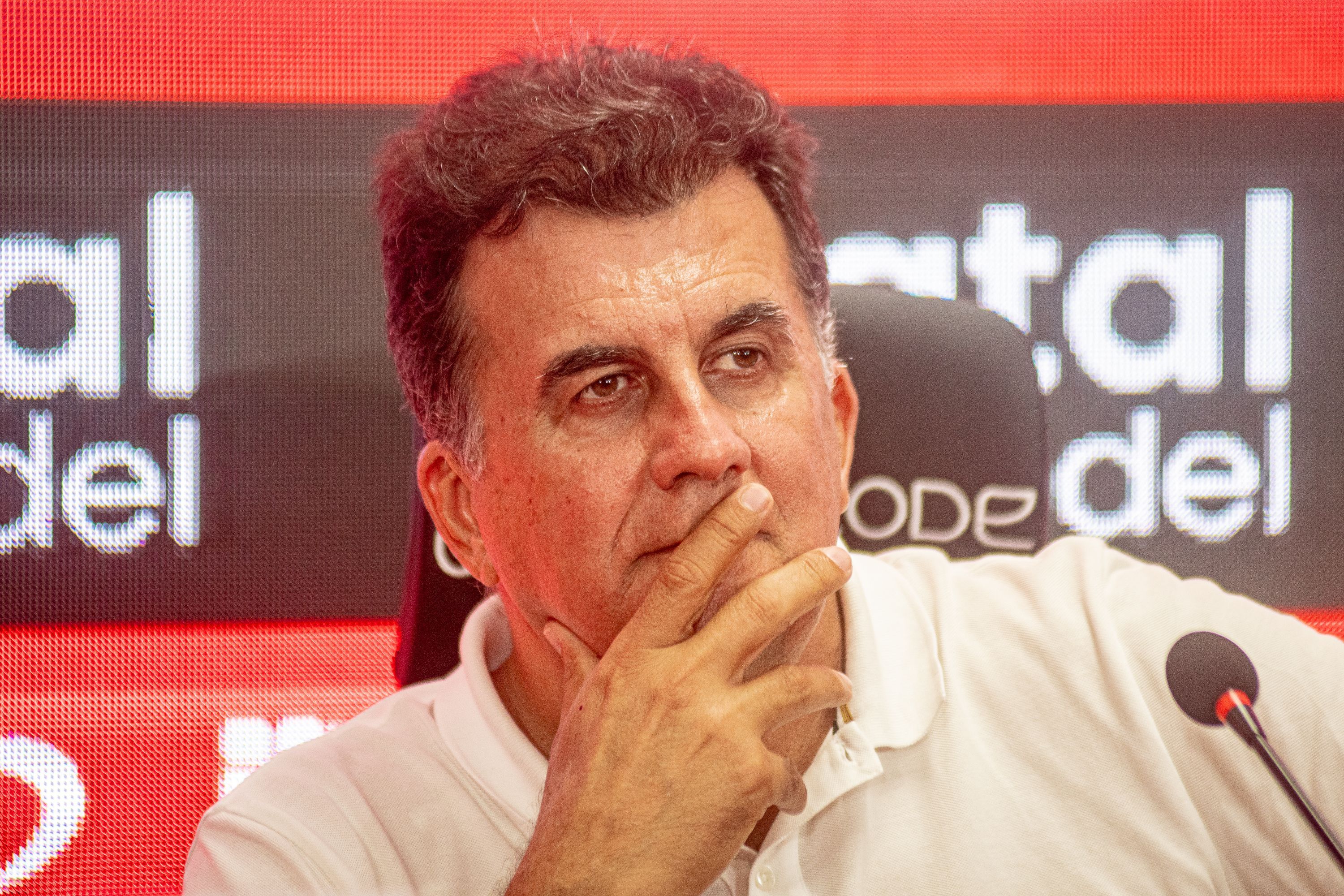 Presidente reage a suposto interesse do Vitória em Pablo, do Athletico-PR