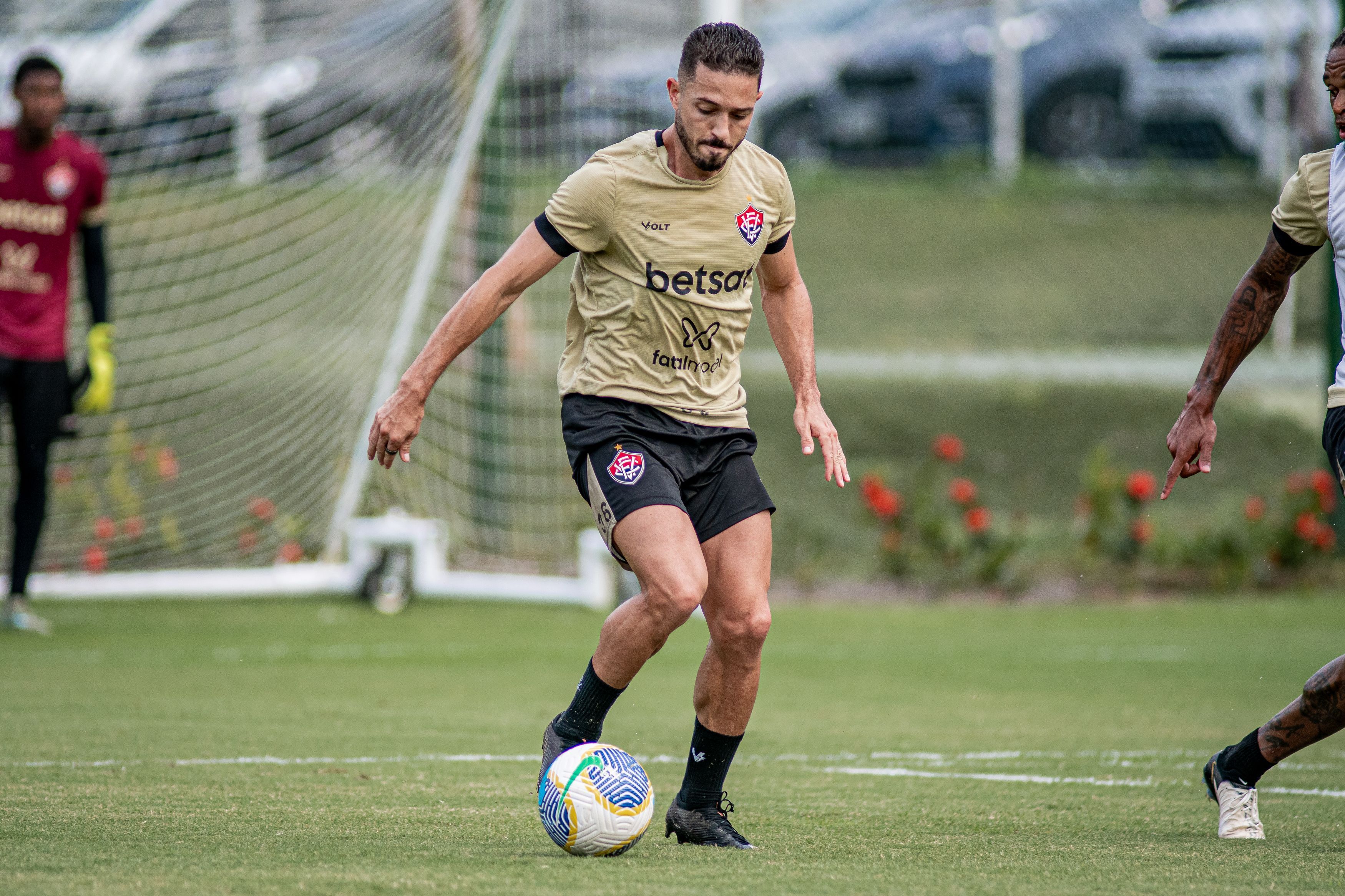 Escalação do Vitória: Carpini deve fazer mudanças contra o Atlético