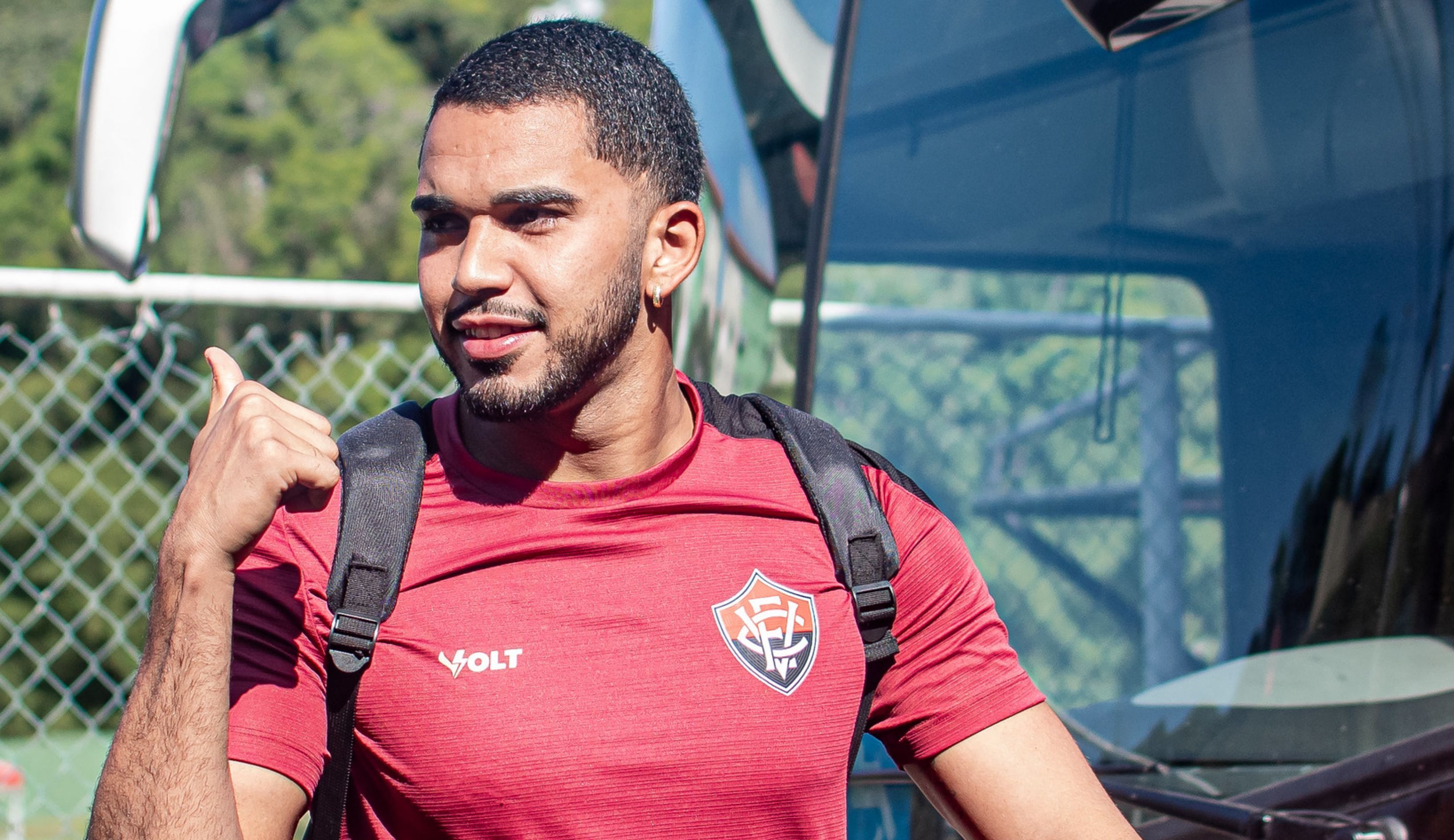 O que falta para o Fluminense contratar Lucas Arcanjo, goleiro do Vitória