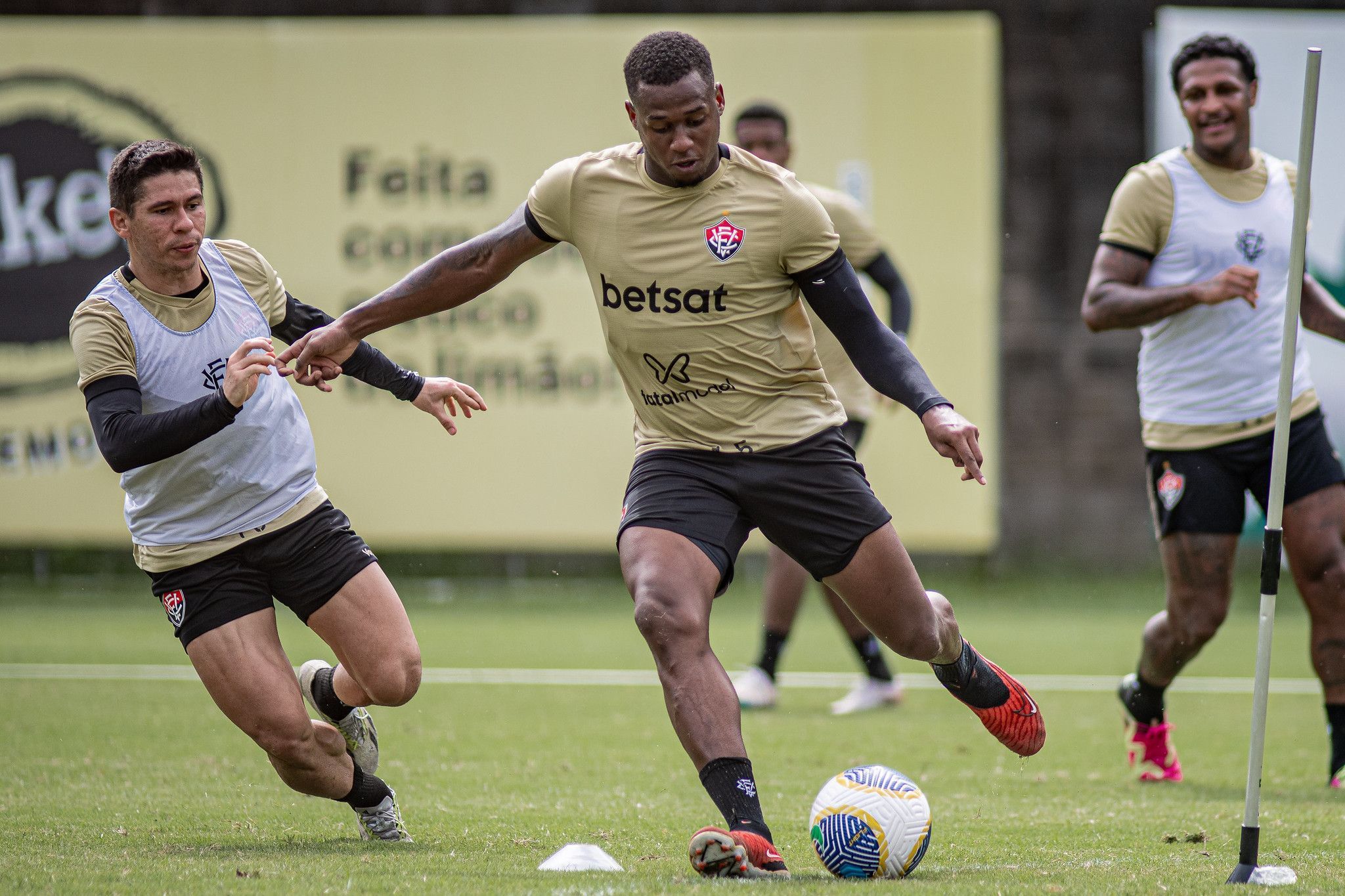 Vitória terá retorno de jogadores para partida contra o Juventude; confira