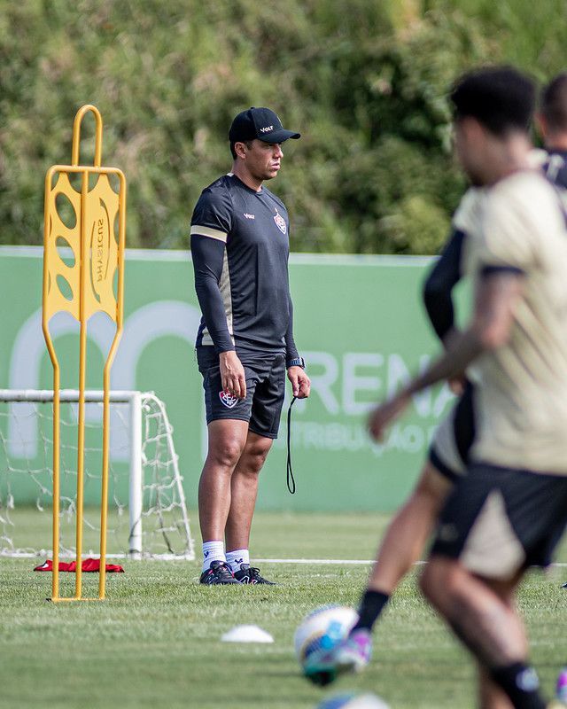 Saiba detalhes do penúltimo treino do Vitória antes de enfrentar o Atlético