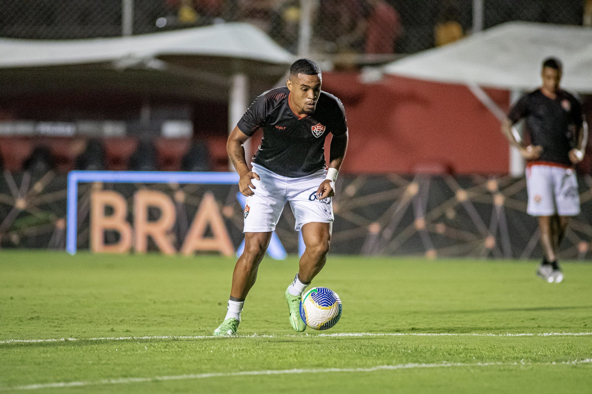 Escalação do Vitória: Carpini faz mudanças para enfrentar o Criciúma