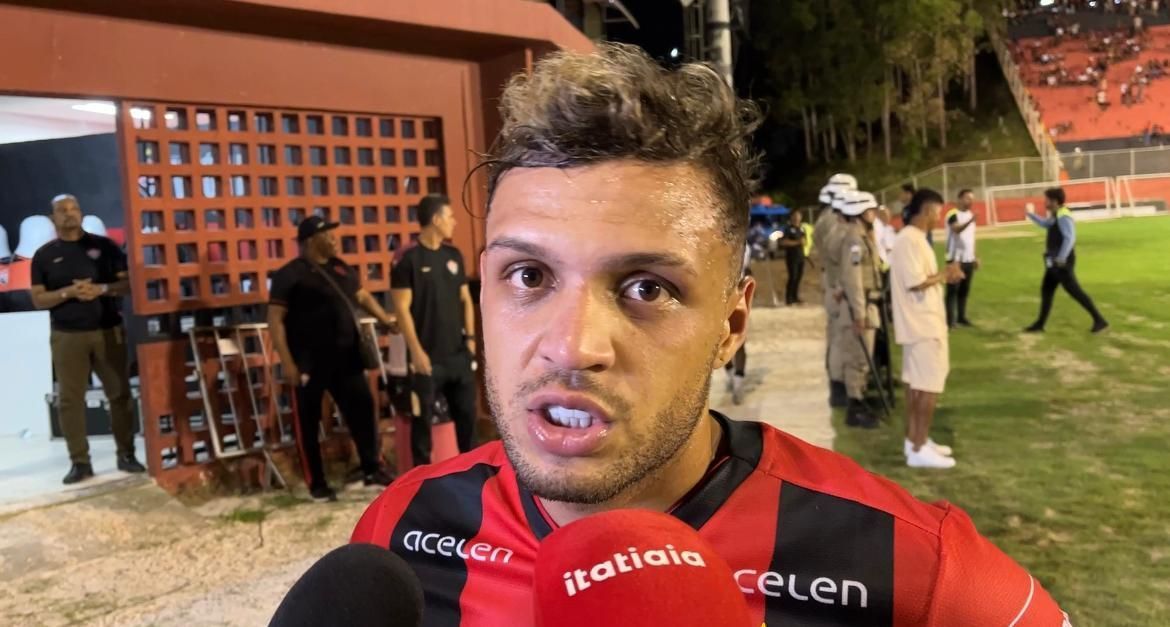 Após golaço, ex-Cruzeiro comenta falta de chances com Condé no Vitória