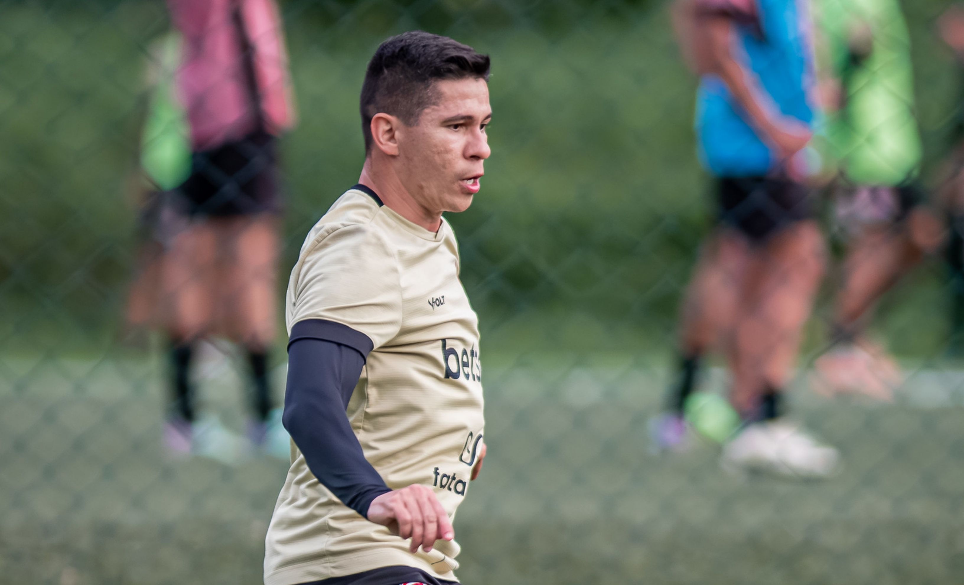 Confira jogadores do Vitória cujos contratos terminam em 2025