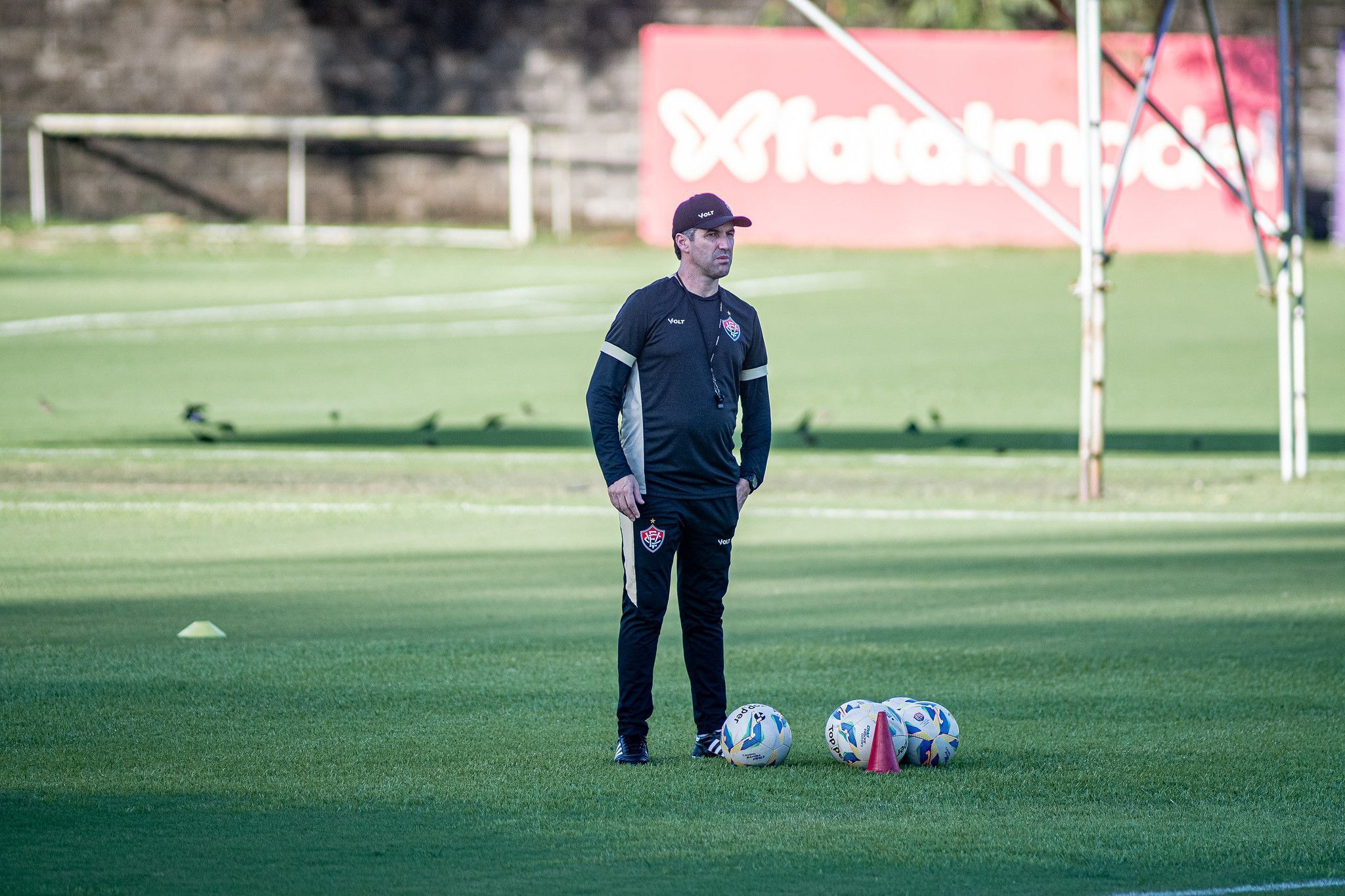 Técnico do Vitória prega cautela antes de final do Baiano: 'Está aberta'