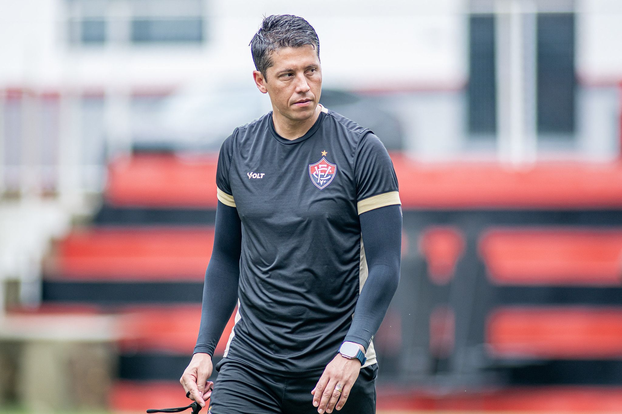 Escalação do Vitória: Carpini mantém base do time para enfrentar o Atlético