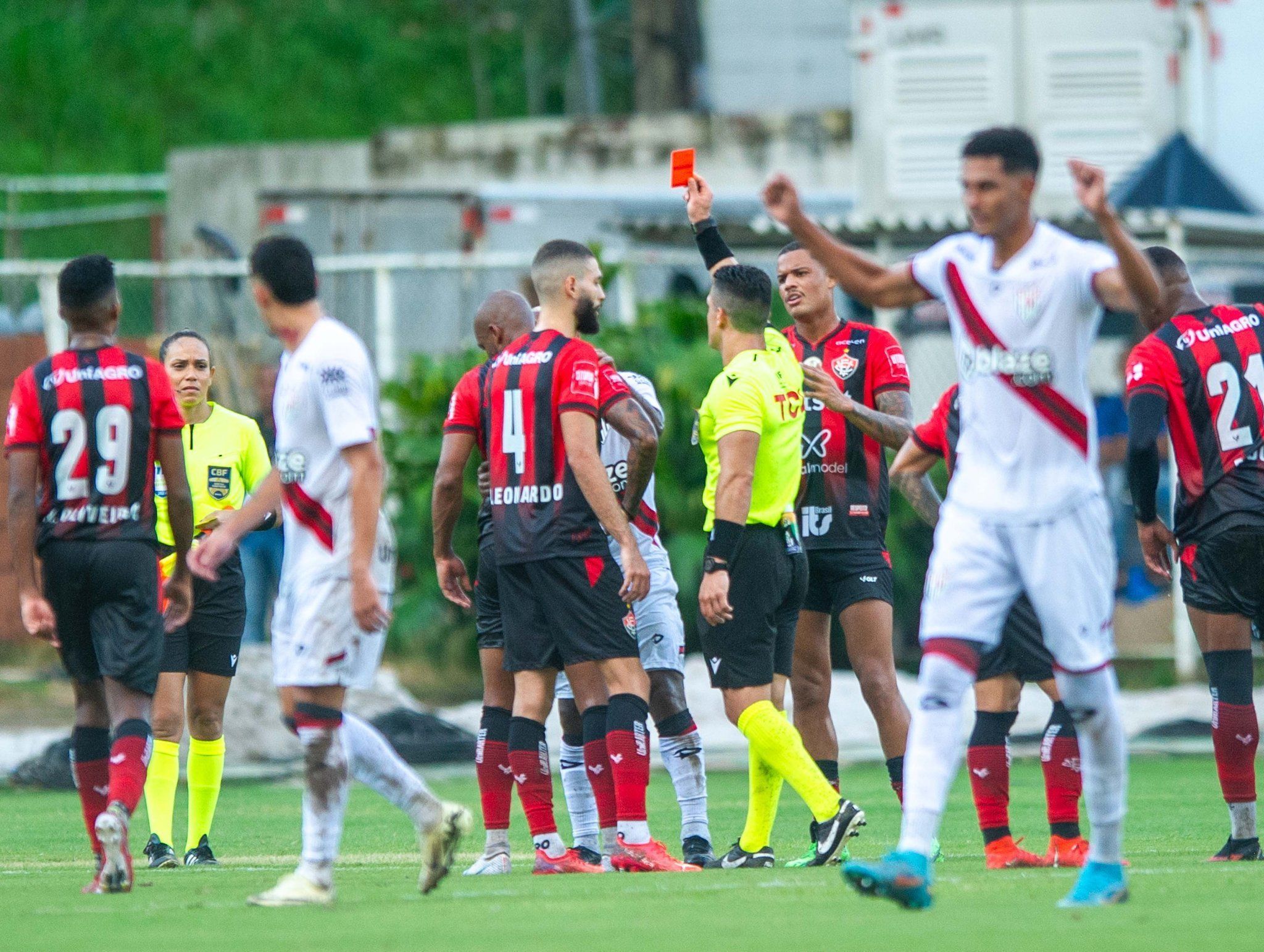 Vitória já tem dois desfalques confirmados para jogo contra o Cuiabá