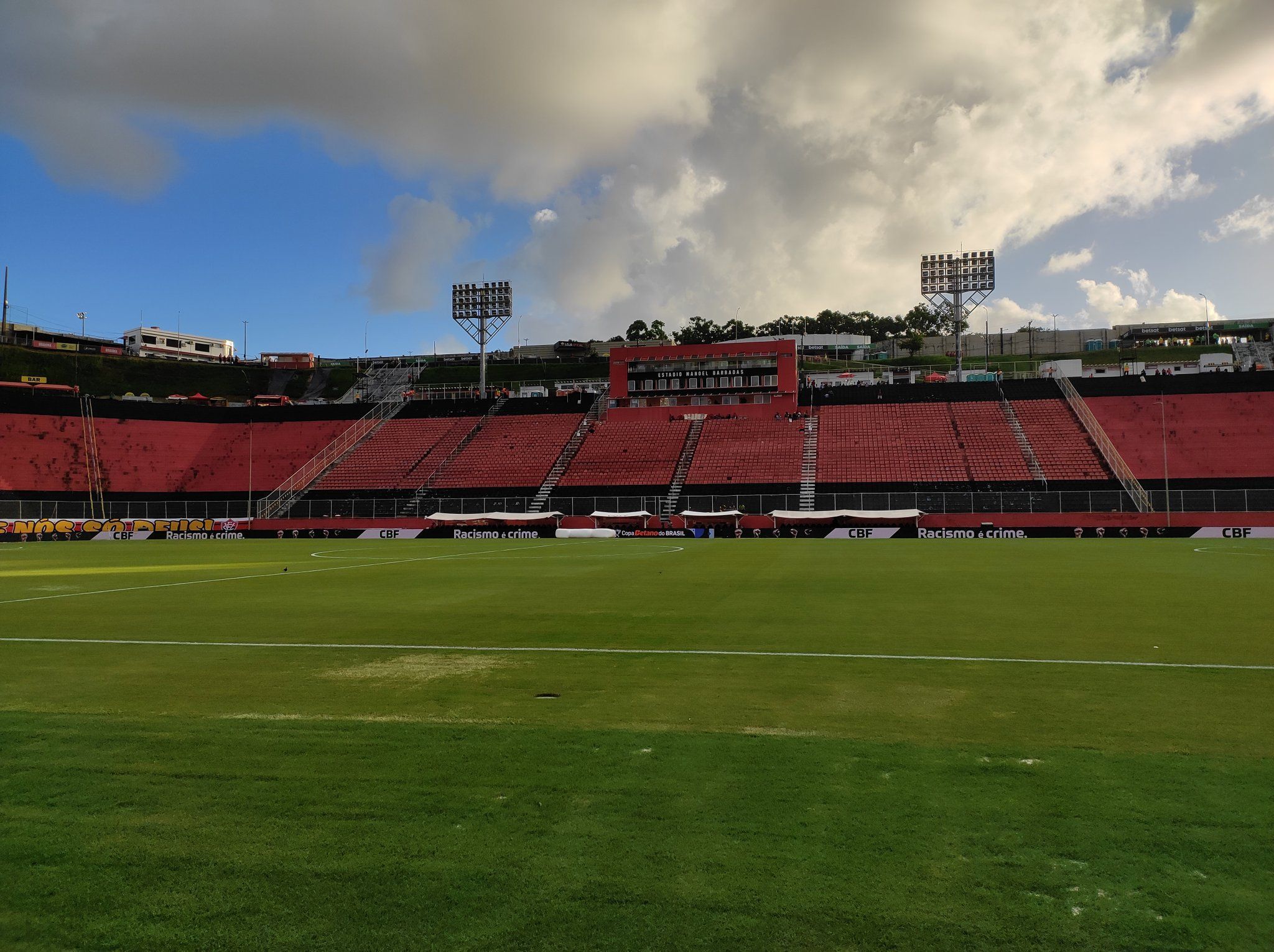 Vitória x Botafogo: escalações definidas para jogo da Copa do Brasil