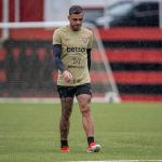 Vai ter chances? Carpini comenta sobre ex-Cruzeiro no Vitória
