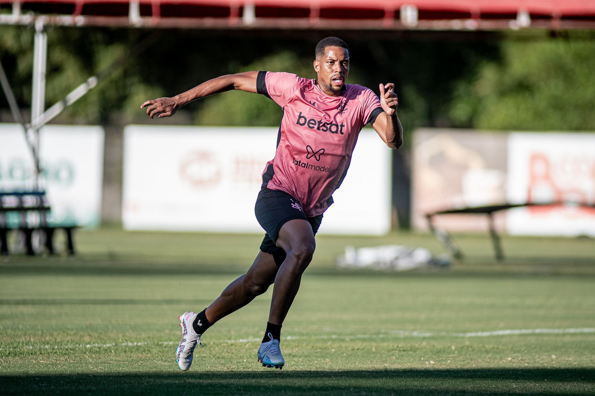 Reforçado, Vitória enfrenta o Itabaiana-SE por respiro na Copa do Nordeste