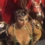 Vivianne Araújo, rainha da Salgueiro, esbanja sensualidade na Sapucaí