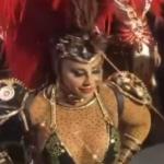 Vivianne Araújo, rainha da Salgueiro, esbanja sensualidade na Sapucaí