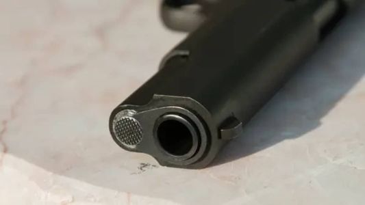 Vizinhos acionaram a polícia após ouvir disparos de arma de fogo