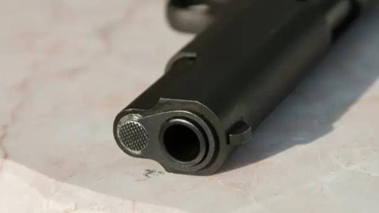Vizinhos acionaram a polícia após ouvir disparos de arma de fogo