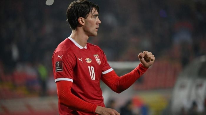 Vlahovic foi um dos atacantes mais cobiçados da Europa antes de se transferir para a Juventus