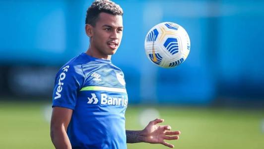 Volante Fernando Henrique está próximo de um acerto com o Cruzeiro