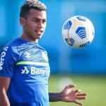 Cruzeiro está em negociação mais uma vez com o volante Fernando Henrique, do Grêmio