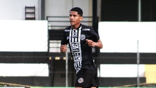 Volante Fred Mudonco em atividade pelo Athletic