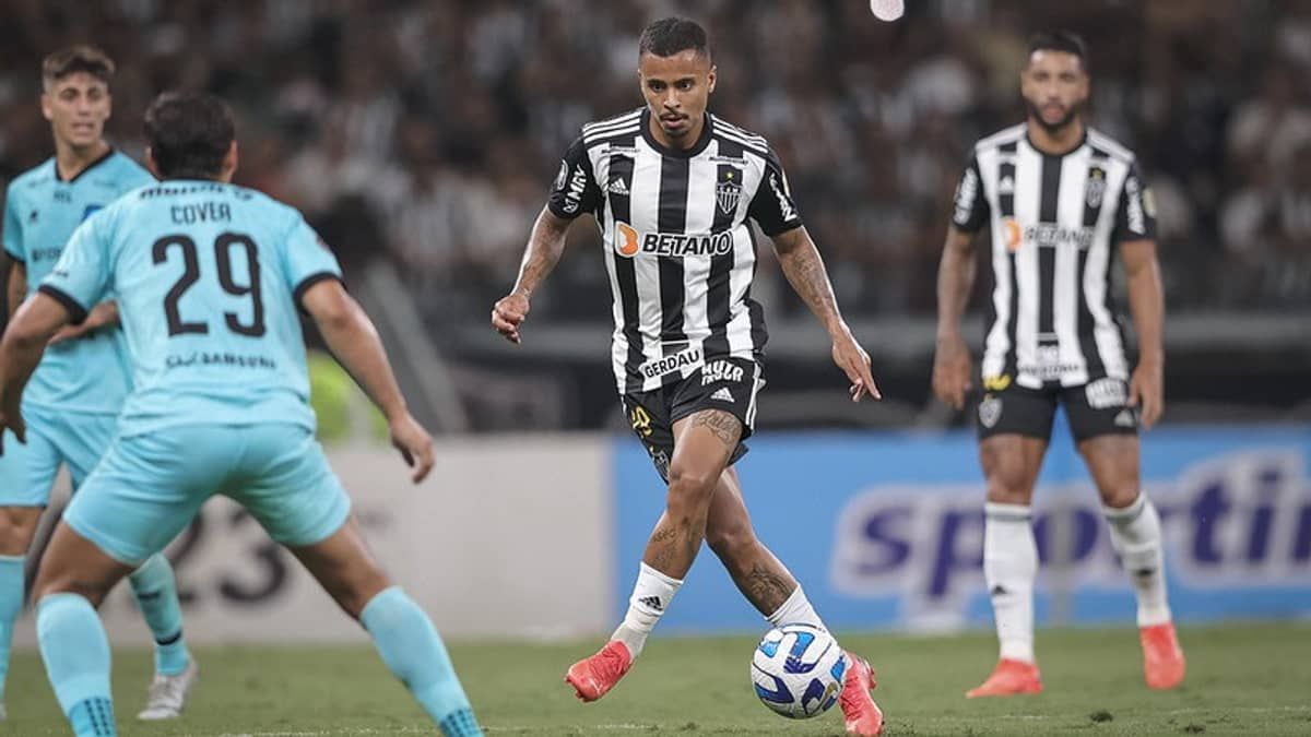 Atlético deve negociar Allan com o Palmeiras?