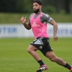 Otávio comenta possível titularidade no meio-campo do Atlético