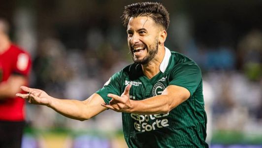 Volante Raphael Guzzo marcou para o Goiás aos 24 do segundo tempo
