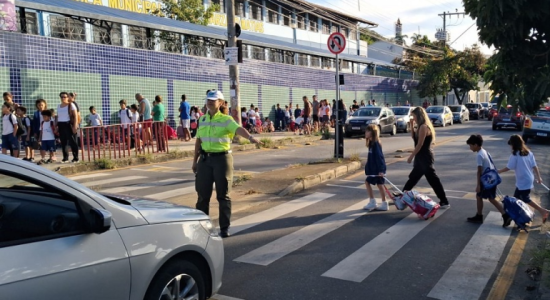 Operação voltas as aulas é realizada em BH nesta quarta-feira (4)