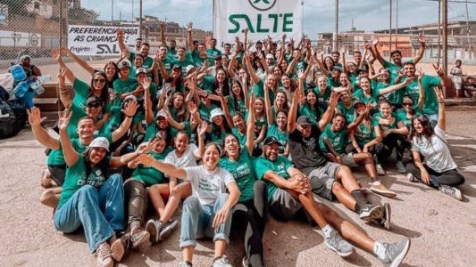 O voluntariado geralmente é a primeira “rota” que leva uma pessoa para um “caminho sem volta” no mundo da responsabilidade social