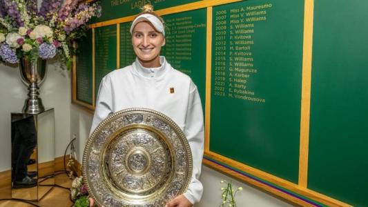 Vondrousová conquistou primeiro título de Grand Slam na carreira