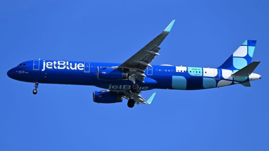 Voo comercial da Jet Blue interrompeu a decolagem para evitar uma colisão com um avião-tanque de reabastecimento da Força Aérea dos Estados Unidos