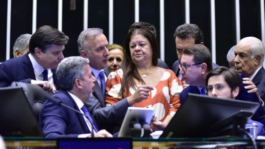 Votação da reforma tributária na Câmara aconteceu na sexta-feira (7)