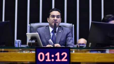 Votação do Projeto de Lei (PL) que prevê a tributação das offshores está marcada para a sessão da próxima terça-feira (24)