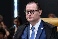 Podcast Notícias do Dia: Ministro Zanin nega pedido de abertura da CPI do Master