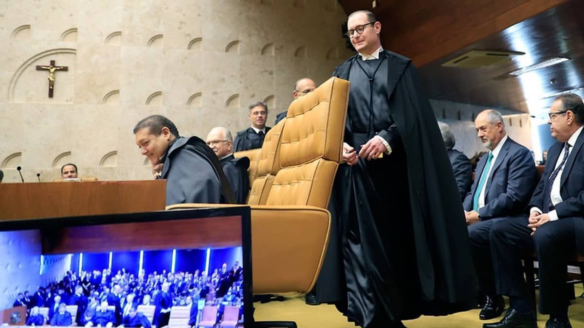 Zanin vota contra ação indígena que denuncia violência policial, mas é derrotado e STF acata o pedido