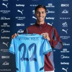 Manchester City anuncia contratação de Vitor Reis, zagueiro ex-Palmeiras