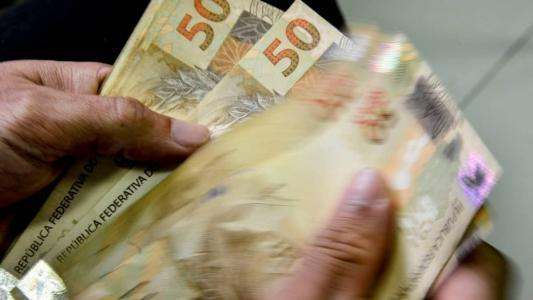 Cerca de 45,7% dos inadimplentes estão com contas atrasadas há mais de três meses, o maior porcentual em três anos