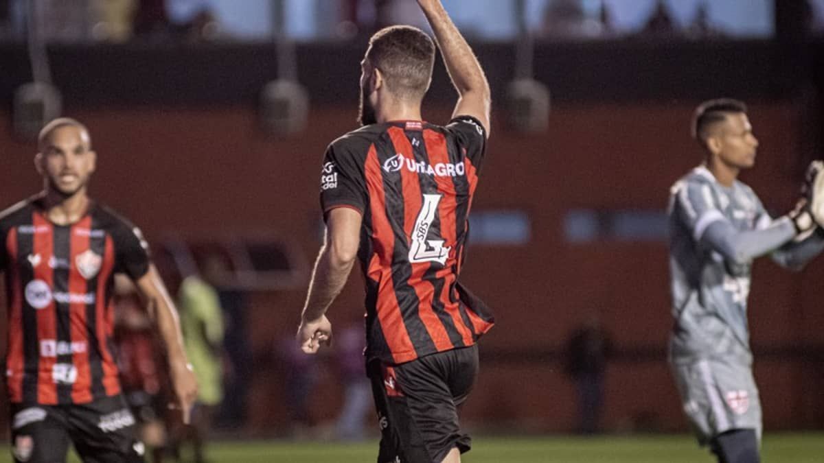 Vitória 1 x 0 CRB: assista aos lances do jogo pela Série B